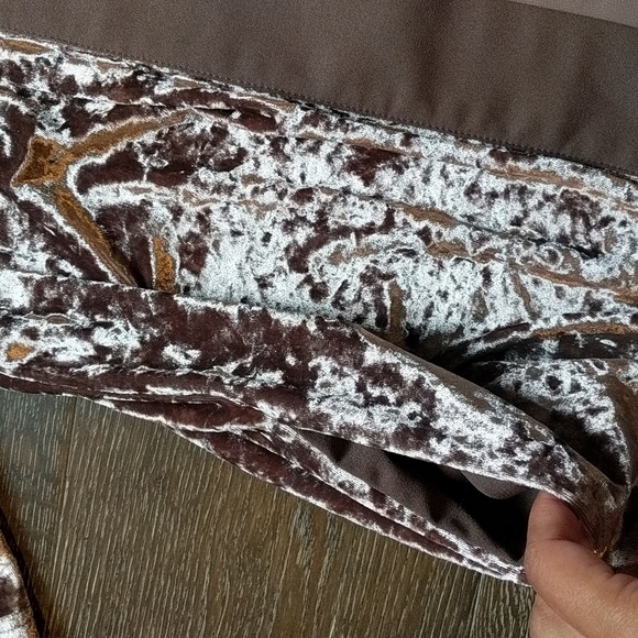 Akira Chicago, Velvet duster - Picture 4 of 5